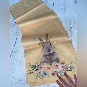 Brand new 13x72” bunny Easter spring table runner